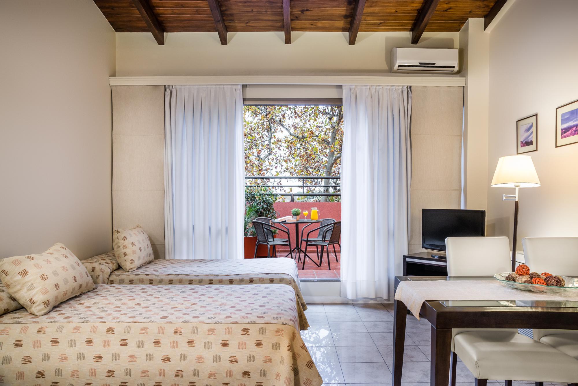 Montanas Azules Aparthotel 3*